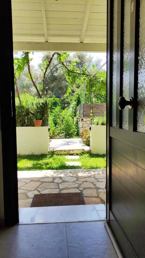 Dionysia Rooms Лефкада Экстерьер фото