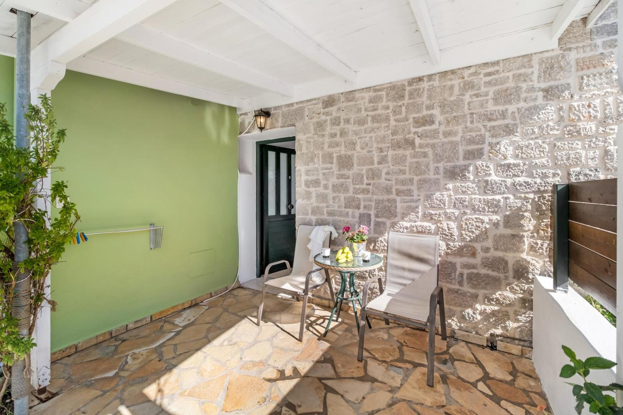 Dionysia Rooms Лефкада Экстерьер фото