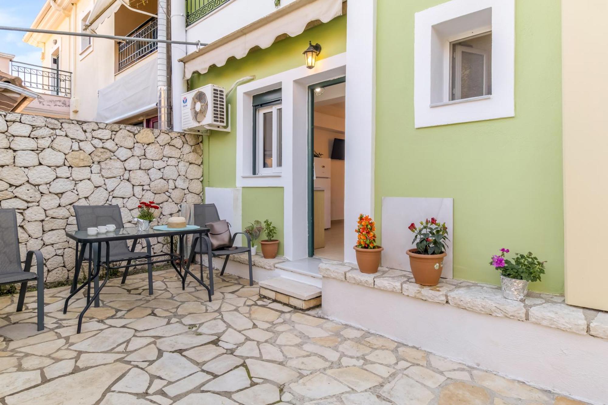 Dionysia Rooms Лефкада Экстерьер фото