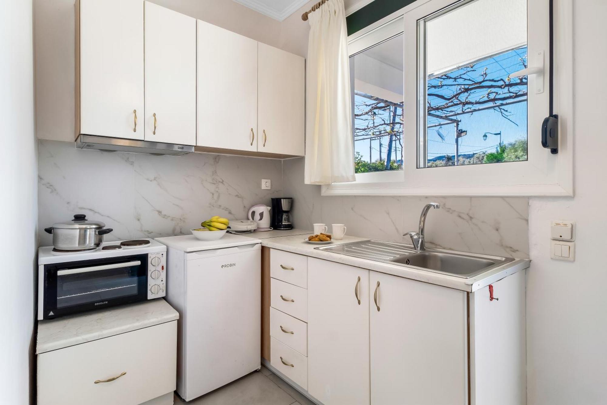 Dionysia Rooms Лефкада Экстерьер фото